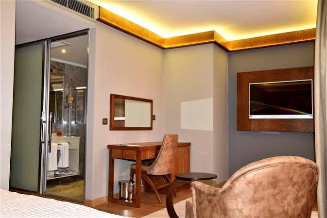 The Elegant Hotel Istambul Extérieur photo